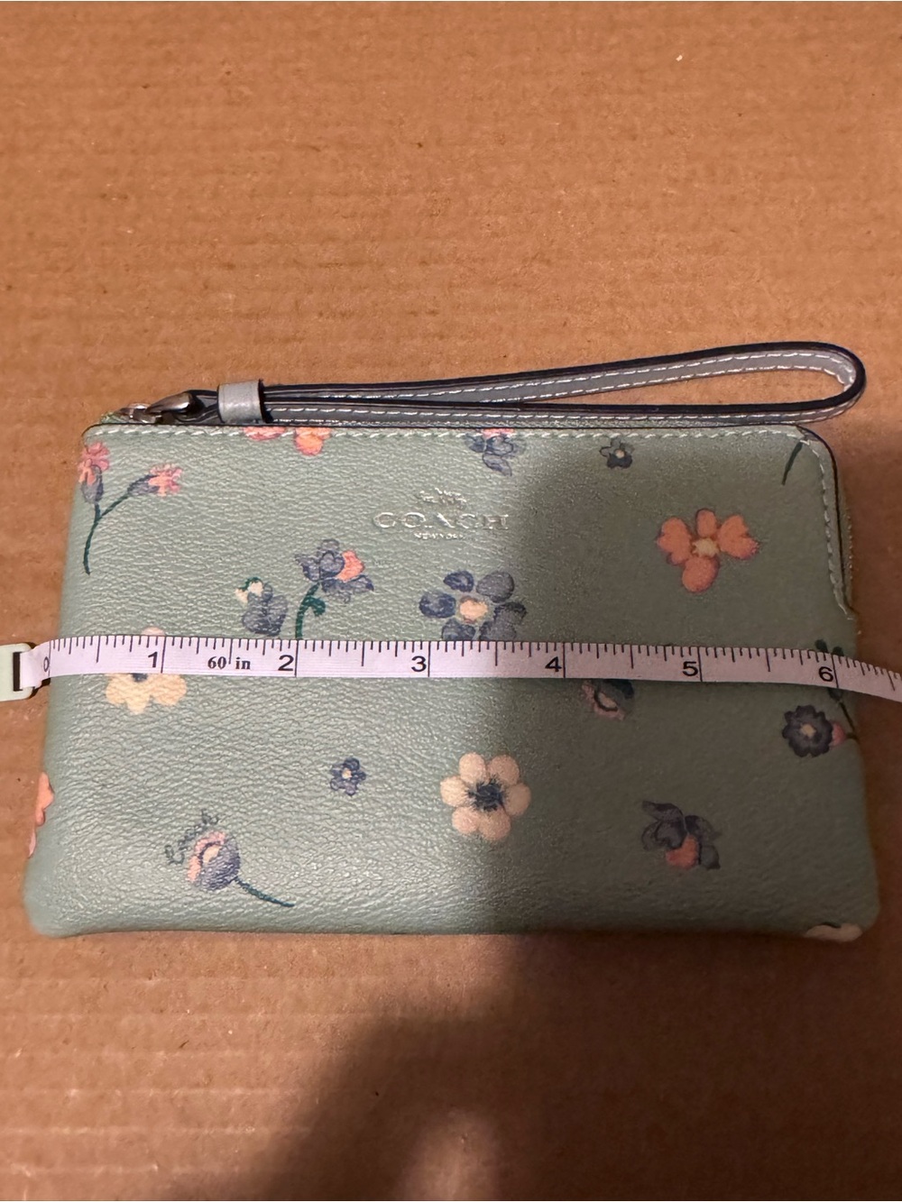 NWT Coach Corner Zip Wristlet Mystical Flower Print-Light Teal - Picture 5 of 8